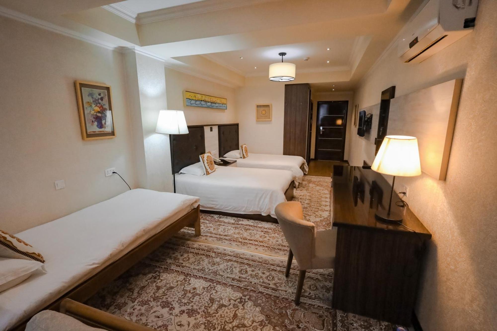 Hotel Atlas Dusjanbe Eksteriør bilde